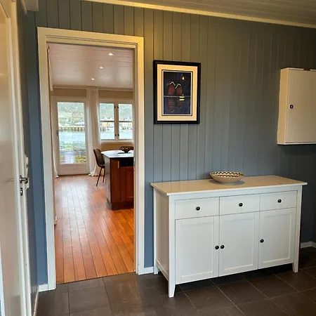 Holiday home Rorbu Ballstad Lofoten *
